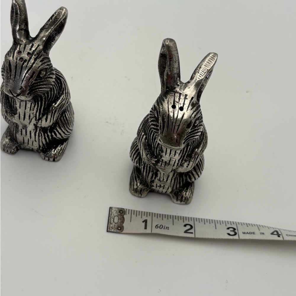 Vintage Pewter Bunny/Rabbit Salt and Pepper Shakers - Picture 9 of 11
